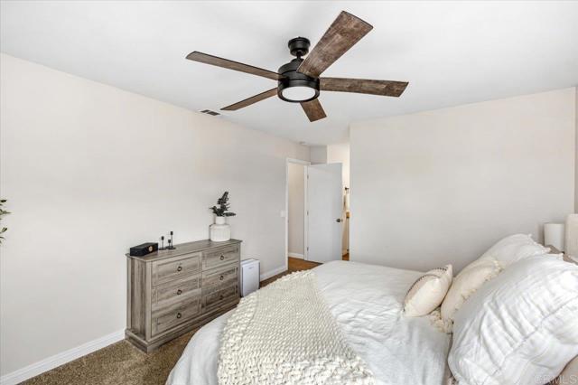 2137 N Mammoth Place, Escondido CA: https://media.crmls.org/mediaz/0e9e023b-fc06-4f86-8adc-d035a7ce0562.jpg