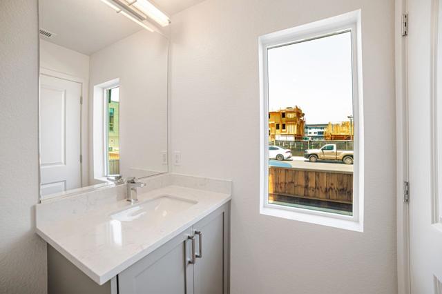 6010 Sunglow Terrace, San Ramon CA: https://media.crmls.org/mediaz/0e9e3839-19c2-4704-9032-567e0ffc167a.jpg