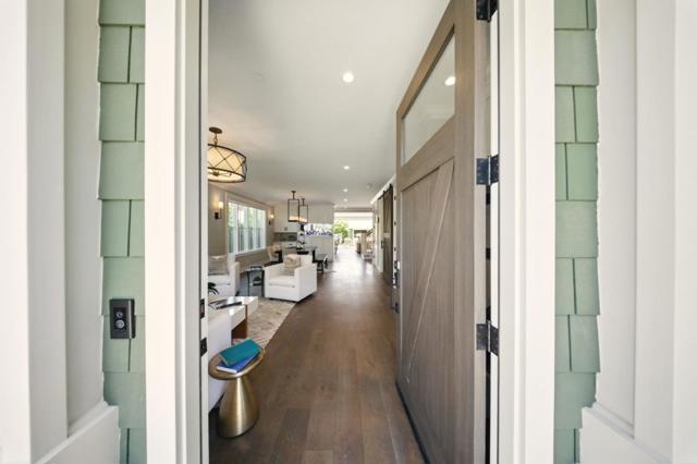 852 Paloma Avenue, Burlingame CA: https://media.crmls.org/mediaz/0e9e4217-1309-4ca0-8d67-c37cca11a180.jpg