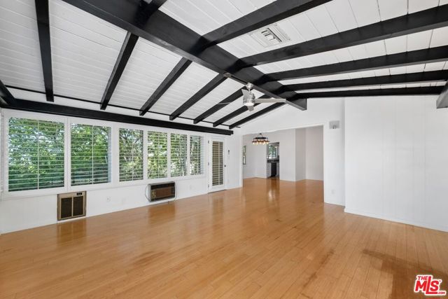 20553 Califa Street, Woodland Hills CA: https://media.crmls.org/mediaz/0e9e862a-3236-4751-b6d4-6f82856371a3.jpg