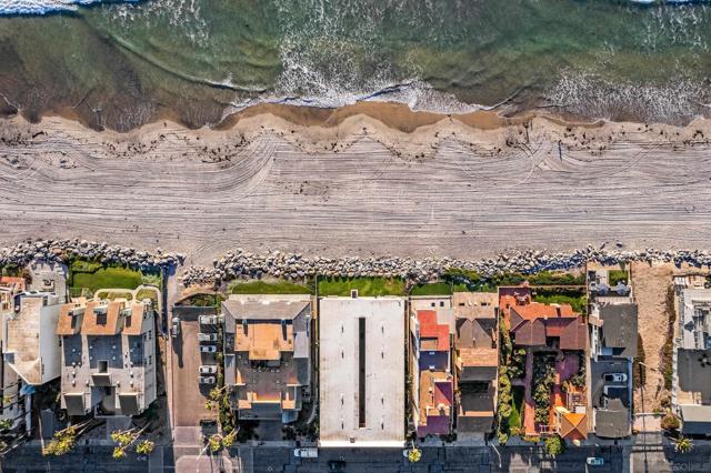 1220 Seacoast Dr., Imperial Beach CA: https://media.crmls.org/mediaz/0e9f1fb7-d4ac-420a-9880-ca4851eafb1b.jpg