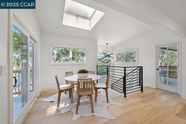 26 Berkeley Ave, Orinda CA: https://media.crmls.org/mediaz/0e9f35b7-aa09-423e-ac1d-d1f7abe6897a.jpg