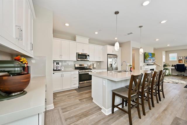 1855 Montage Ave, Chula Vista CA: https://media.crmls.org/mediaz/0e9f37b5-9144-46a6-9957-ed6cd8d4d26d.jpg