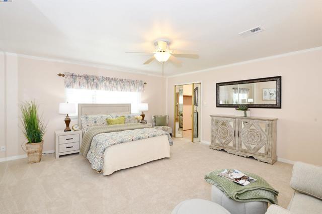 4601 Hampshire Way, Fremont CA: https://media.crmls.org/mediaz/0e9fbc93-e403-44a4-baee-36134a2dc4f1.jpg