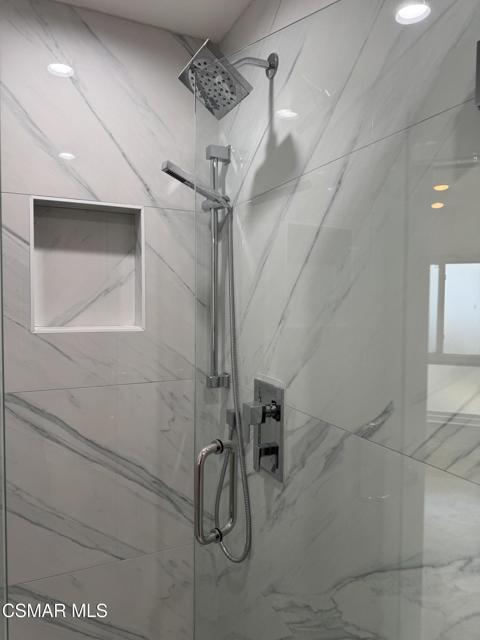 6301 Pisces Street, Agoura Hills CA: https://media.crmls.org/mediaz/0ea09945-de16-4dd0-9bb3-1d3070eb0bd6.jpg