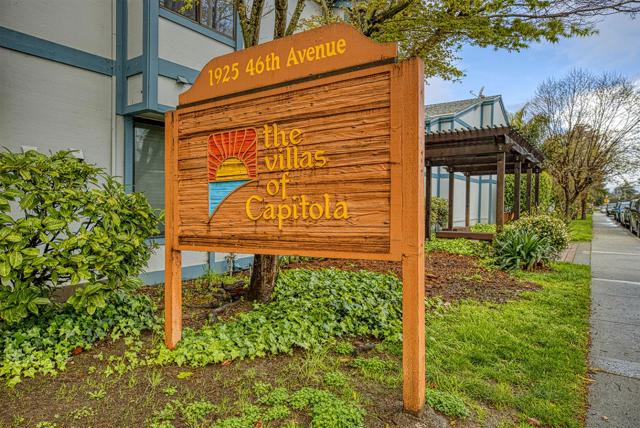 1925 46th Avenue, Capitola CA: https://media.crmls.org/mediaz/0ea0b6ac-334d-43b3-9200-3ce145498810.jpg