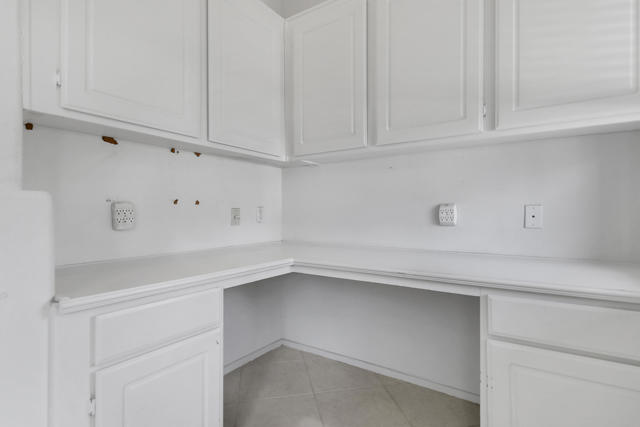 1041 E ViA San Dimas Road, Palm Springs CA: https://media.crmls.org/mediaz/0ea0b941-fd3b-46ee-a1e2-12518b8cf604.jpg