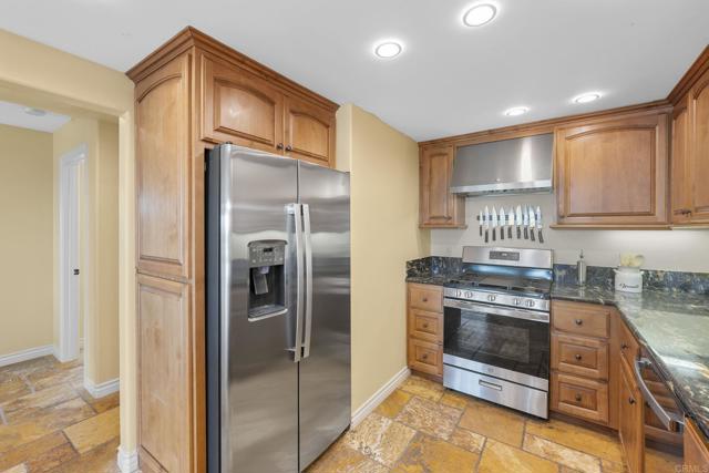 515 S Sierra Avenue, Solana Beach CA: https://media.crmls.org/mediaz/0ea0bab5-2eff-4d9d-8875-25cb6e400449.jpg