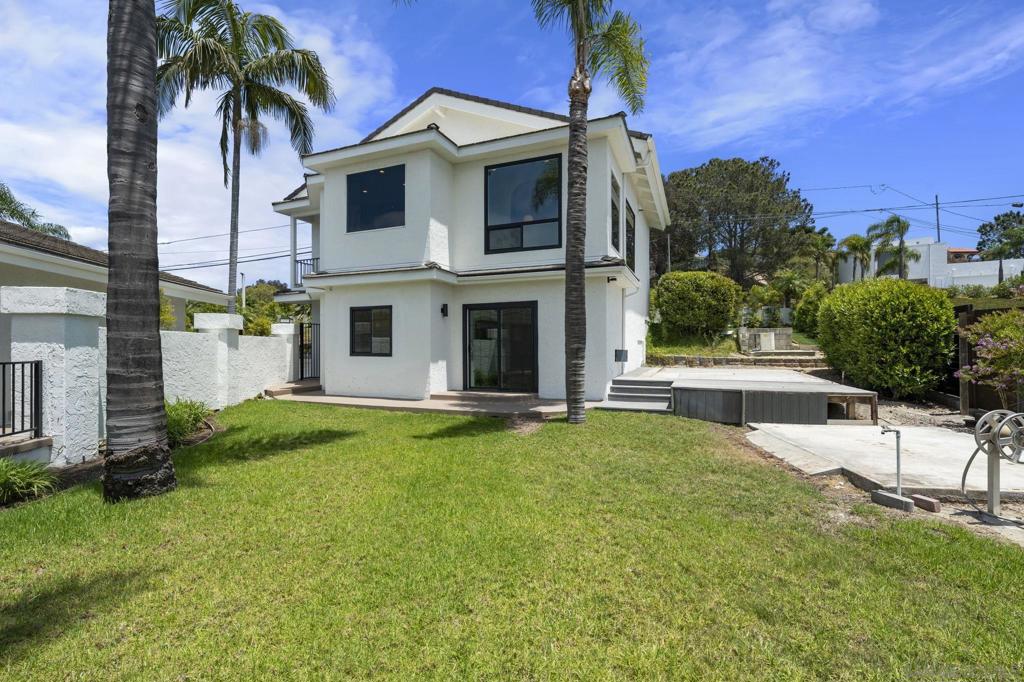 683 Marine View Ave - photo 12