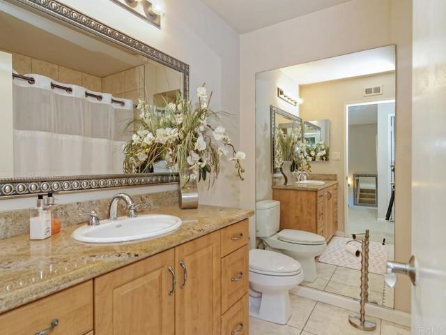 Detail Gallery Image 18 of 25 For 3885 Fallon Cir, San Diego,  CA 92130 - 3 Beds | 2/1 Baths