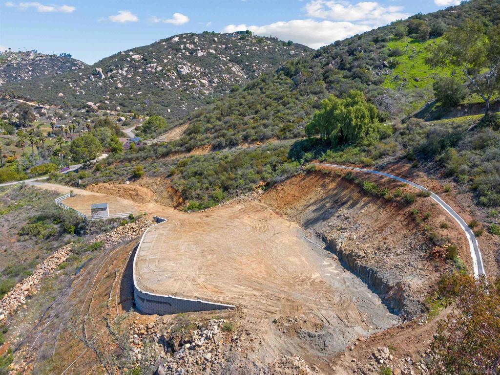 MLS #250022372SD image #16