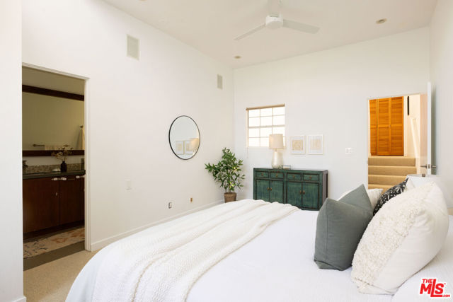 2408 34th Street, Santa Monica CA: https://media.crmls.org/mediaz/0ea207f7-66b6-4ae6-b537-60be0f72d806.jpg