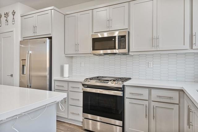 7221 Diamond Avenue, Tracy CA: https://media.crmls.org/mediaz/0ea2893d-8ccd-4038-8a84-c02daa57f34b.jpg