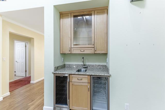 Image 23 of 46 For 18745 Cavendish Dr