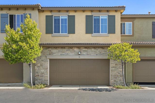 10689 New Grove Trail, San Diego CA: https://media.crmls.org/mediaz/0ea2d616-52ec-4a33-a16e-63bedc6e198e.jpg