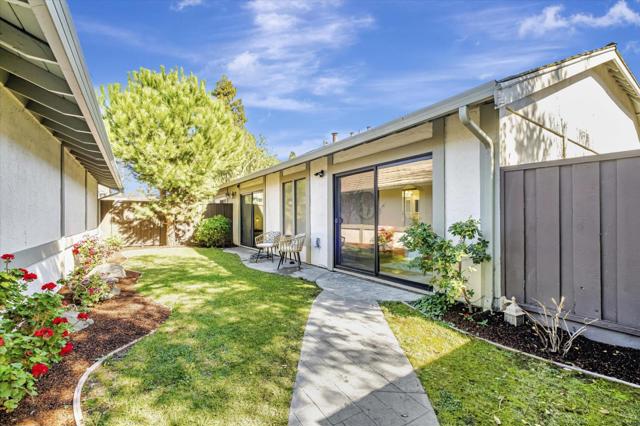 4160 Tanager, Fremont CA: https://media.crmls.org/mediaz/0ea53bee-748f-4f4a-b8a3-97edb092b3ae.jpg