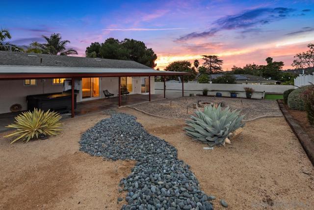 10190 Madrid Way, Spring Valley CA: https://media.crmls.org/mediaz/0ea5c030-d895-42eb-952b-b042fb04fc47.jpg