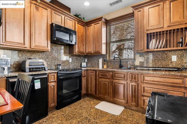 3600 Byer Rd, Byron CA: https://media.crmls.org/mediaz/0ea65bb1-5f56-4bf3-a90b-1694589f9fc9.jpg