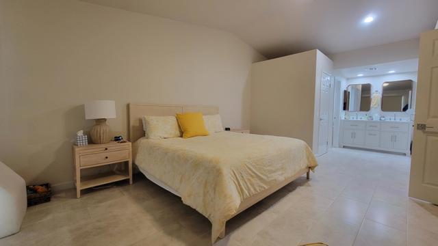 53645 Avenida Mendoza, La Quinta CA: https://media.crmls.org/mediaz/0ea7947e-147a-4eb7-bf74-7810d5692d38.jpg