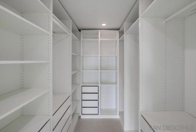 14066 Crest Way, Del Mar CA: https://media.crmls.org/mediaz/0ea803c8-5c4c-42fd-bd88-ce65a6c862cb.jpg