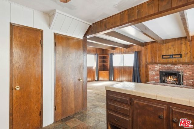 286 S Fairway Drive, Lake Arrowhead CA: https://media.crmls.org/mediaz/0ea8213d-cb35-40c4-b45f-f93952b20269.jpg