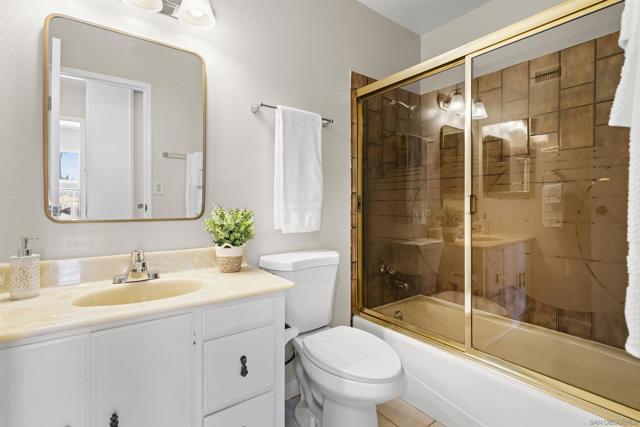 5768 CAMBER DR, San Diego CA: https://media.crmls.org/mediaz/0ea8893e-3c37-4760-82b3-f2245d178b2c.jpg