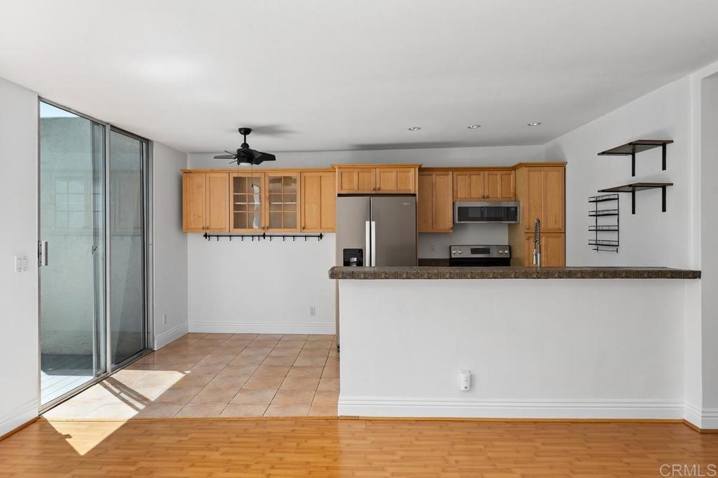 2850 Reynard Way - photo 11