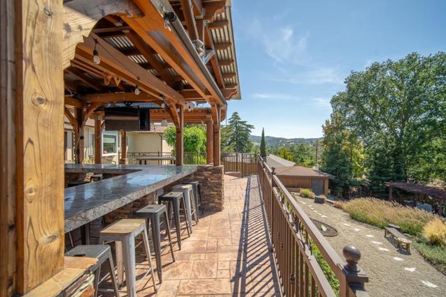 25 Adeline Drive, Walnut Creek CA: https://media.crmls.org/mediaz/0ea99515-4196-46b5-a13a-44253b3df495.jpg