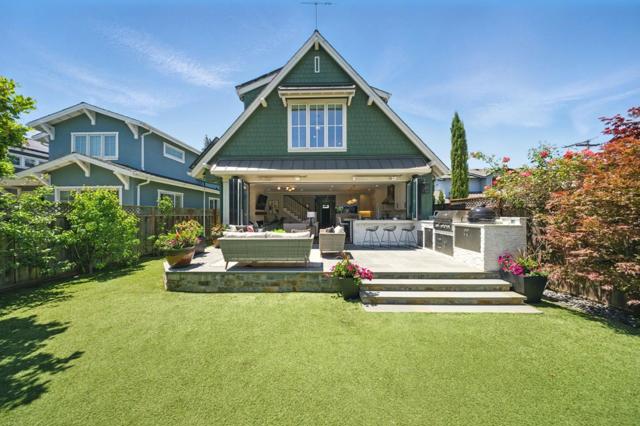 852 Paloma Avenue, Burlingame CA: https://media.crmls.org/mediaz/0ea9f904-797b-4da8-b519-6d2aad433bd5.jpg