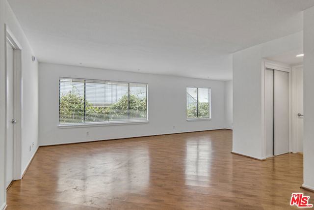 2121 Beloit Avenue, Los Angeles CA: https://media.crmls.org/mediaz/0ea9fe54-1c7f-4c4f-aced-142f4a7fed22.jpg