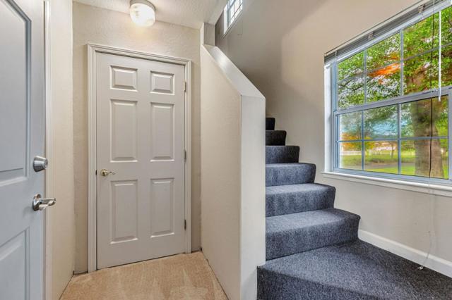 560 Tevis Trail, Hollister CA: https://media.crmls.org/mediaz/0eaa94c2-272e-438c-9cbf-f550e9bb1291.jpg