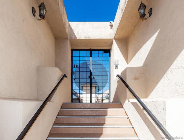 Image 24 of 28 For 1202 Donax 8