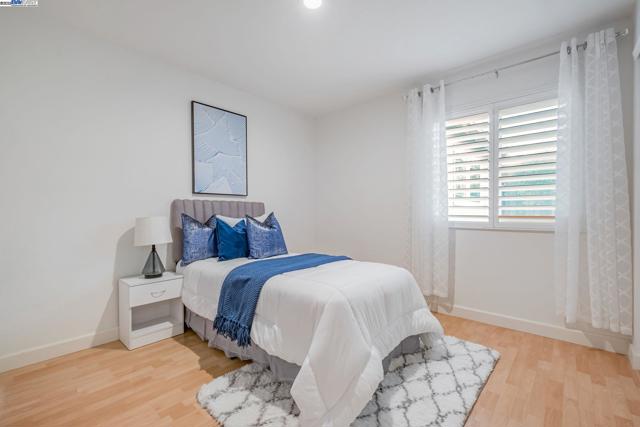 2716 Killdeer Ct, Union City CA: https://media.crmls.org/mediaz/0eab42e8-cb2c-4d95-a8bb-115aea88b35f.jpg