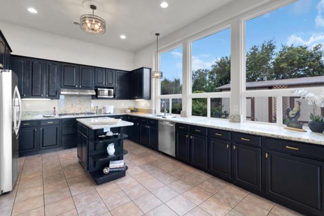 820 Via Vaquero Norte, San Juan Bautista CA: https://media.crmls.org/mediaz/0eacb887-be5f-4050-a9af-0c807e2f6d52.jpg