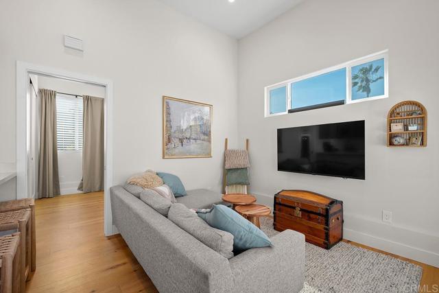 Detail Gallery Image 47 of 75 For 4404 Voltaire St, San Diego,  CA 92107 - 4 Beds | 3 Baths