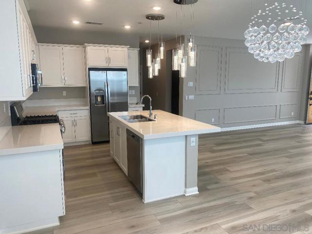 2320 Trevi Circle, Chula Vista CA: https://media.crmls.org/mediaz/0ead2c0d-f681-4b59-85ff-db72ca544c05.jpg