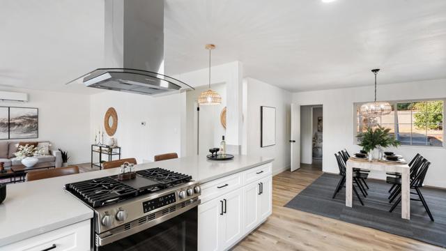 Detail Gallery Image 9 of 42 For 9318 Campo Rd, Spring Valley,  CA 91977 - 3 Beds | 2 Baths