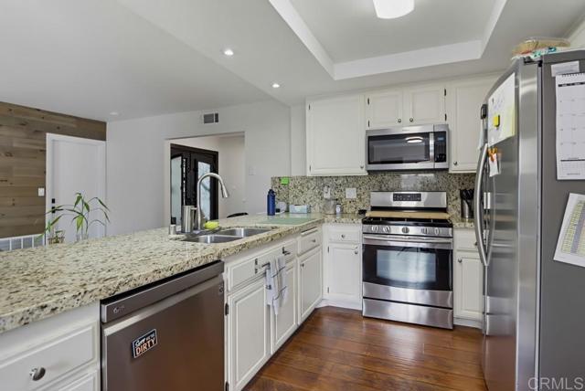 376 Camino Elevado, Chula Vista, CA 91902 photo 16