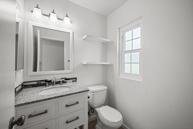 740 Breeze Hill Rd, Vista CA: https://media.crmls.org/mediaz/0eb0aa0d-2f0b-4f24-85e2-cce93f15ecff.jpg
