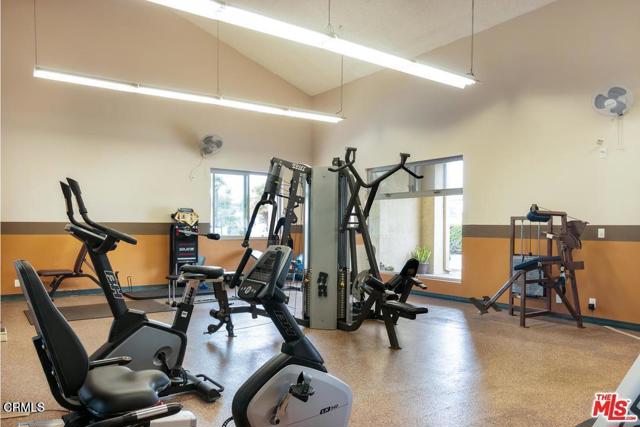 784 Seawind Way, Port Hueneme CA: https://media.crmls.org/mediaz/0eb0ba01-51c6-4963-ac53-d2976e3033f1.jpg