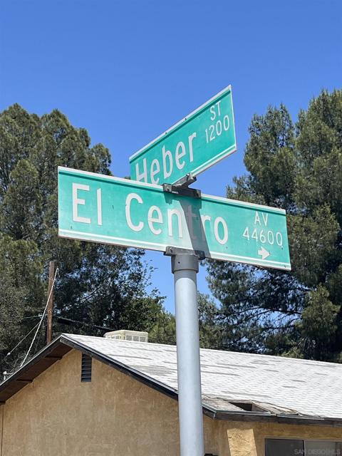 1213 Heber Street, Jacumba CA: https://media.crmls.org/mediaz/0eb185b5-19f1-4a84-ae6d-b60d213ef48c.jpg