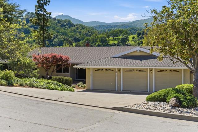 6915 Castlerock Drive, San Jose CA: https://media.crmls.org/mediaz/0eb2a0c4-e4d1-4c7d-8214-9cf112665907.jpg