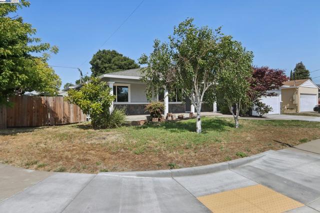 36302 Frobisher Dr, Fremont CA: https://media.crmls.org/mediaz/0eb2bbad-7972-49b5-ba8a-5ea3a955e92e.jpg