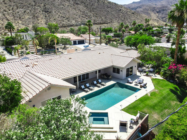 67980 Foothill Road, Cathedral City CA: https://media.crmls.org/mediaz/0eb2c1fc-c120-4cdc-afca-aa030d65489e.jpg