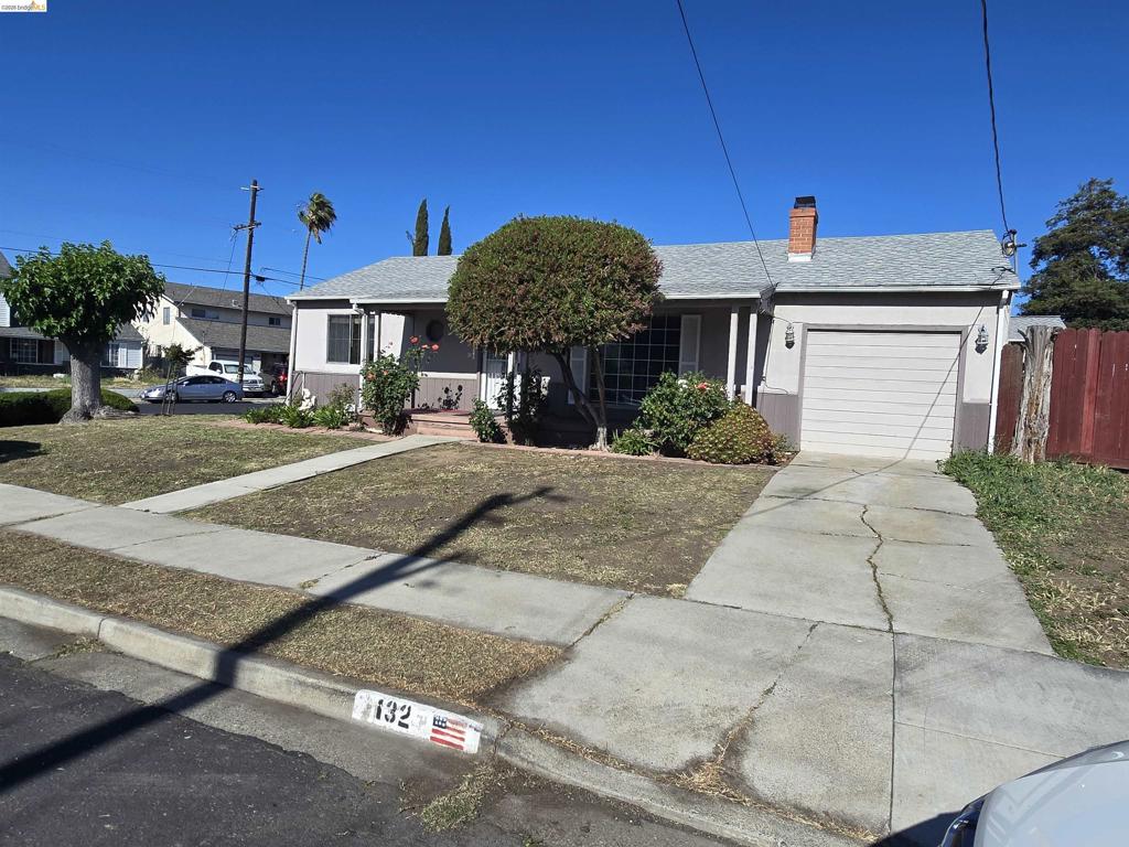 132 Campbell Ave