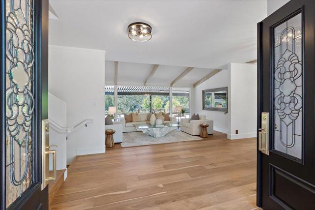 17095 Summit Way, Los Gatos CA: https://media.crmls.org/mediaz/0eb791bf-2486-41a0-a5bc-9e699b6bff51.jpg