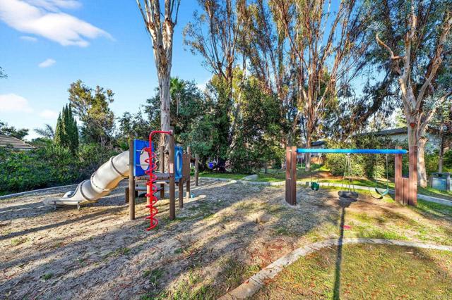 Image 22 of 29 For 916 Mimosa  