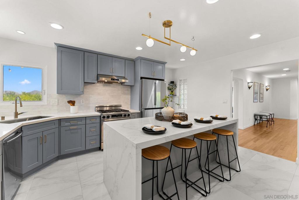 4391 Middlesex Drive - photo 11