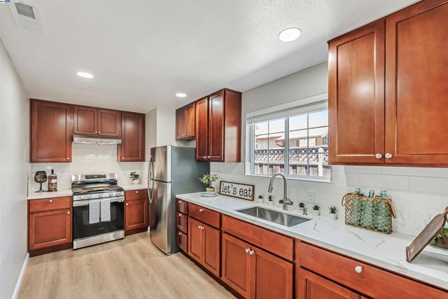1111 Stonington Ave, San Pablo CA: https://media.crmls.org/mediaz/0eb8b6ae-5489-4792-8f2d-4b9494e281ae.jpg