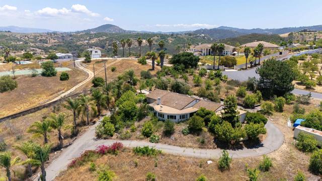 10171 CIRCLE R DRIVE, Valley Center
